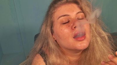 Ally_baby live cam on Cam4