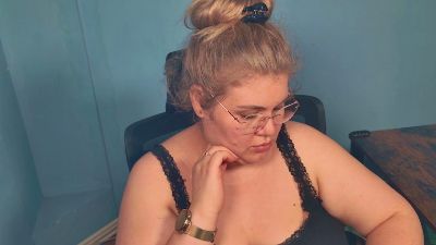 Ally_baby live cam on Cam4