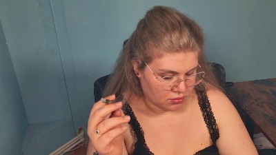 Ally_baby live cam on Cam4