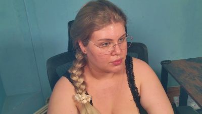 Ally_baby live cam on Cam4
