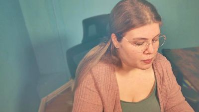 Ally_baby live cam on Cam4