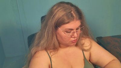 Ally_baby live cam on Cam4