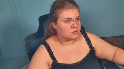 Ally_baby live cam on Cam4