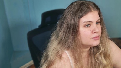 Ally_baby live cam on Cam4