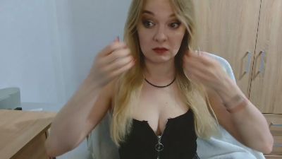 AlmaDesire live cam on Cam4