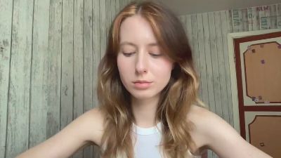 AlmaHesson live cam on Cam4