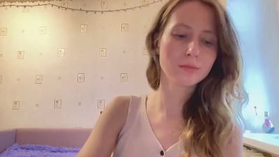 AlmaHesson live cam on Cam4