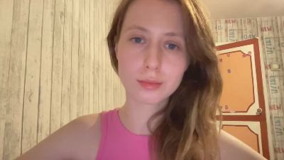AlmaHesson live cam on Cam4
