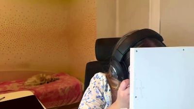 AlmaMarsac live cam on Cam4