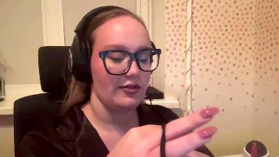 AlmaMarsac live cam on Cam4