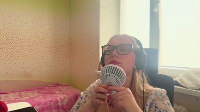 AlmaMarsac live cam on Cam4