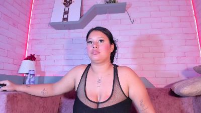 Alma_rivers live cam on Cam4