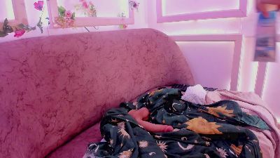Alma_rivers live cam on Cam4