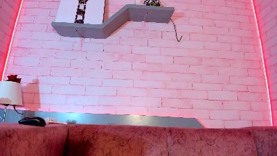 Alma_rivers live cam on Cam4