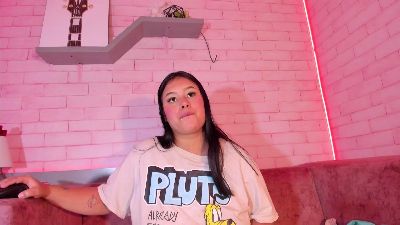 Alma_rivers live cam on Cam4