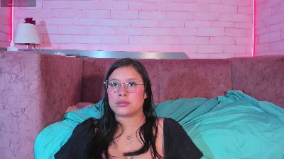 Alma_rivers live cam on Cam4