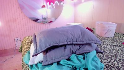 Alma_rivers live cam on Cam4