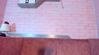 Alma_rivers live cam on Cam4