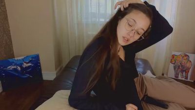 AlmedaLeos live cam on Cam4