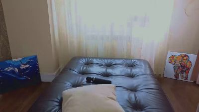 AlmedaLeos live cam on Cam4