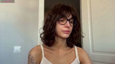 AlodiaGoodrich live cam on Cam4