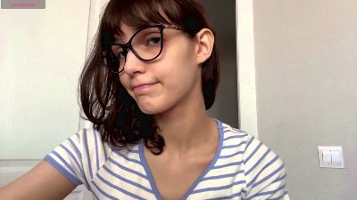 AlodiaGoodrich live cam on Cam4