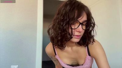 AlodiaGoodrich live cam on Cam4