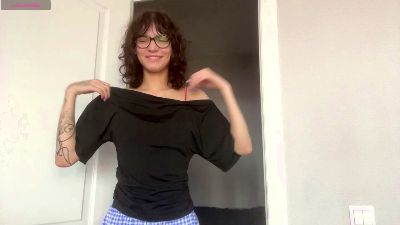 AlodiaGoodrich live cam on Cam4