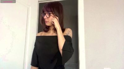 AlodiaGoodrich live cam on Cam4