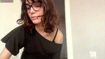 AlodiaGoodrich live cam on Cam4
