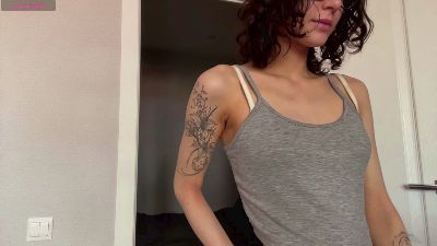 AlodiaGoodrich live cam on Cam4