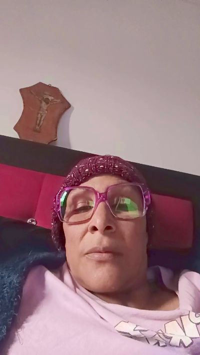 Alondra5556 live cam on Cam4