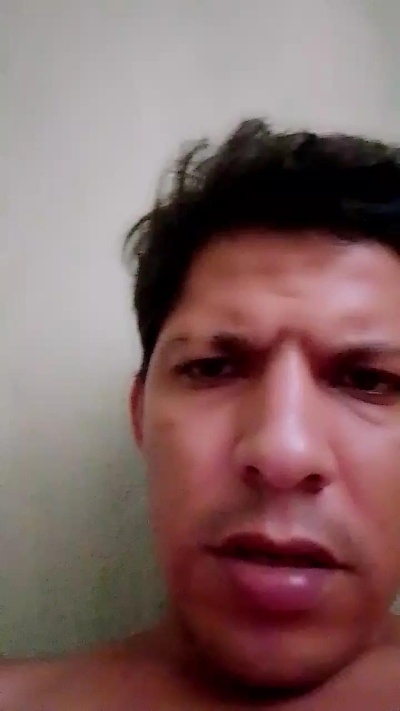 Alonsomadeira18 live cam on Cam4