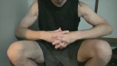 Alphajosh live cam on Cam4