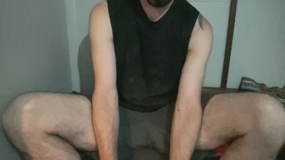 Alphajosh live cam on Cam4