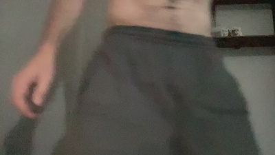 Alphajosh live cam on Cam4