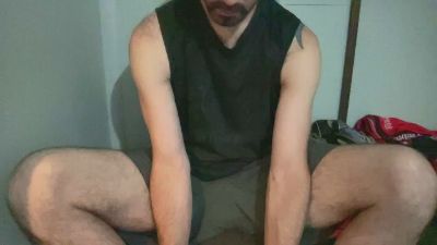 Alphajosh live cam on Cam4