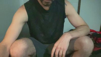 Alphajosh live cam on Cam4