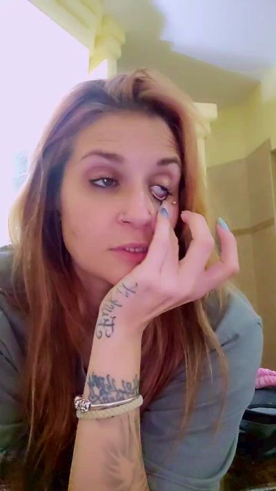 AlyCapone live cam on Cam4