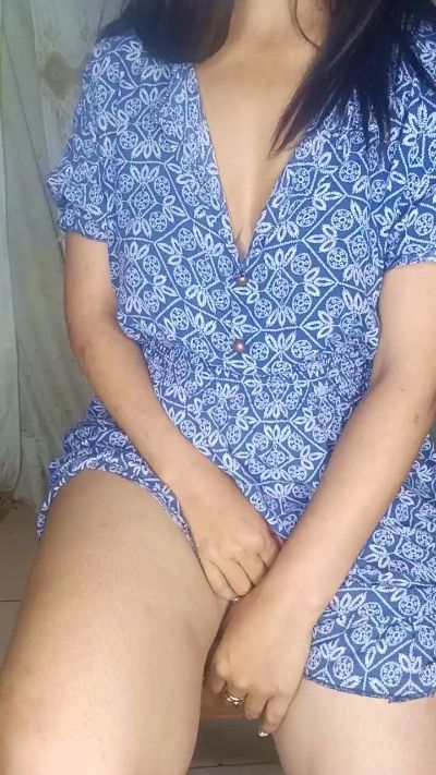 Alyah live cam on Cam4