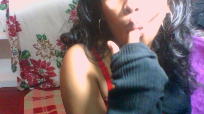 Alyahkelly live cam on Cam4