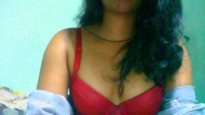 Alyahkelly live cam on Cam4