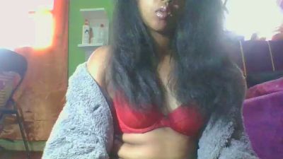 Alyahkelly live cam on Cam4