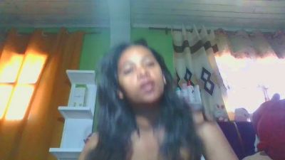 Alyahkelly live cam on Cam4