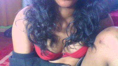 Alyahkelly live cam on Cam4
