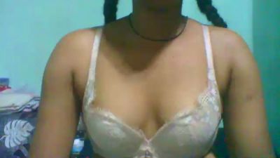 Alyahkelly live cam on Cam4