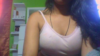Alyahkelly live cam on Cam4