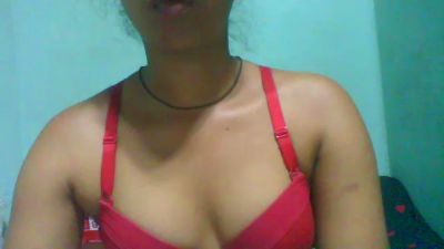Alyahkelly live cam on Cam4