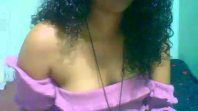 Alyahkelly live cam on Cam4