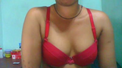 Alyahkelly live cam on Cam4
